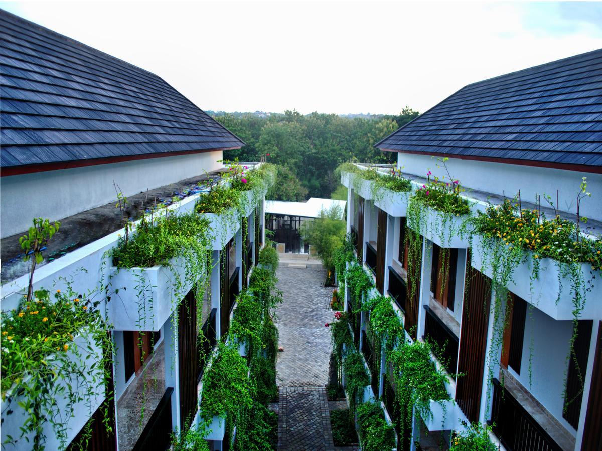 Trumbu Nusa Hotel Jimbaran  Exterior photo